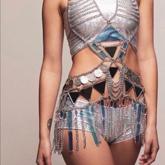 CLAUDIA PINK mirrors & crystal chain dress festival - Picture 3 of 9